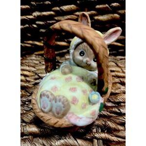 Vintage 1981 Hallmark Baby Bunny First Easter Decor Porcelain Figurine EUC!